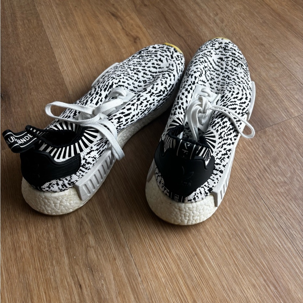 Adidas NMD R1. Sashiko White.